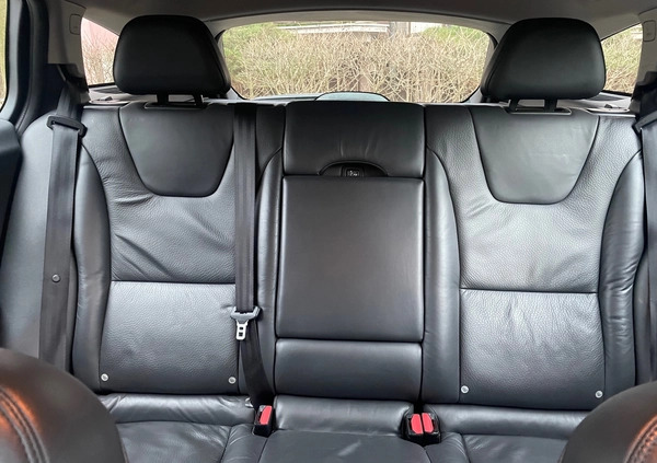 Volvo V60 cena 31900 przebieg: 205000, rok produkcji 2010 z Częstochowa małe 497